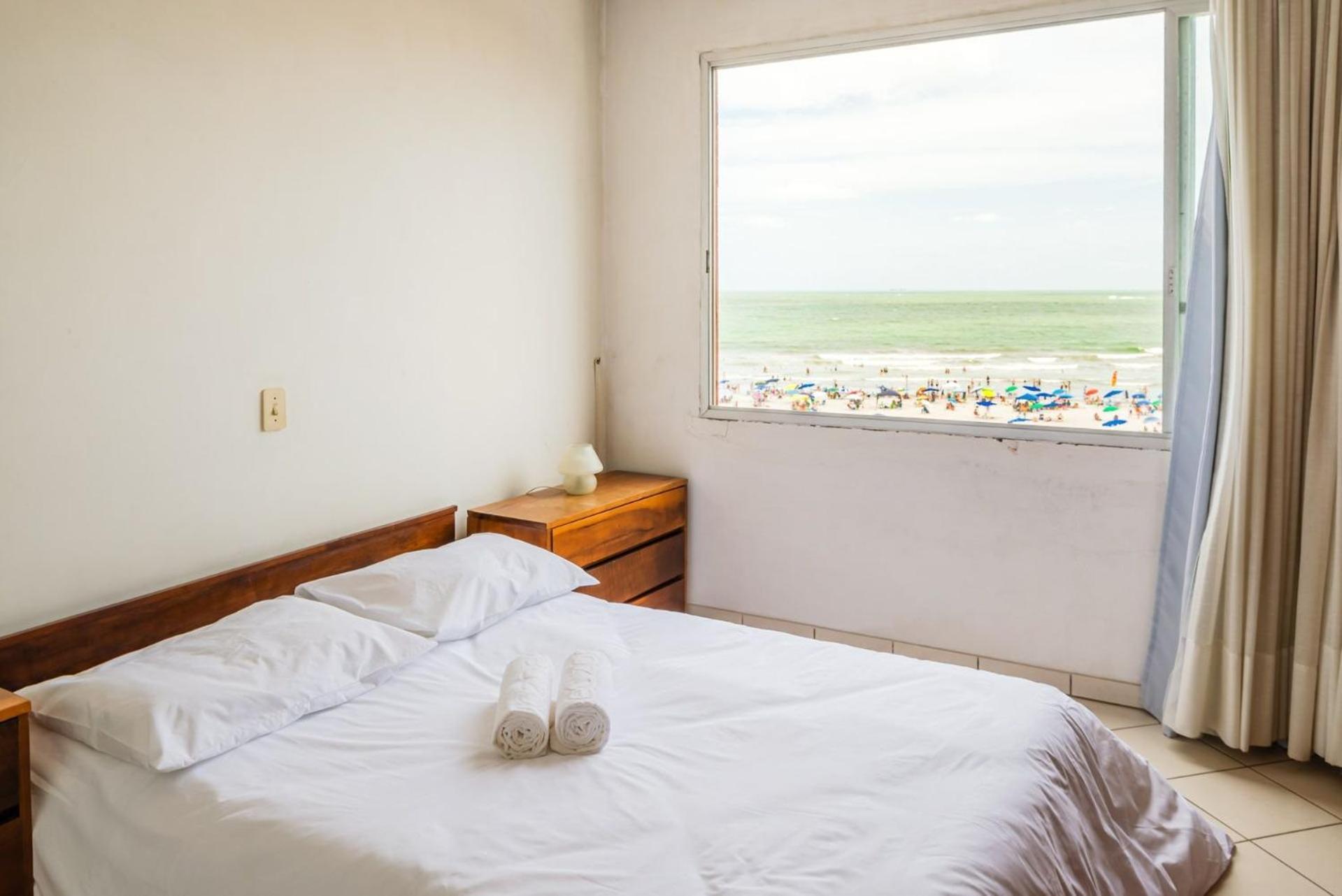 Apto Pe Na Areia Com Linda Vista Frente Mar Cel403 Apartment Balneário Camboriú Exterior foto